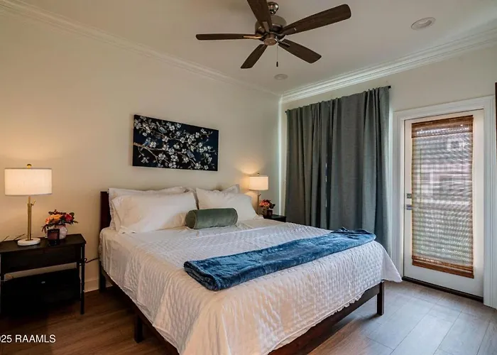 Modern 3br 2 And A Half Ba Townhome, Heart Of Town * Lafayette